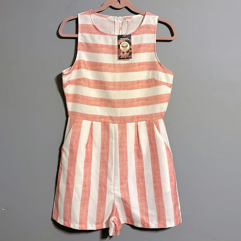 White and pink romper zipper back sleeveless vintage look size Large